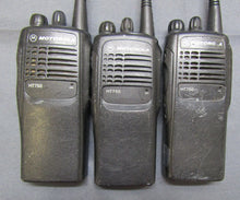 Load image into Gallery viewer, Lot of SIX Working UHF Motorola HT750s 450-512Mhz Two Way Radios AAH25SDC9AA3AN
