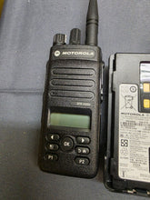 Load image into Gallery viewer, Lot of 6 Motorola MOTOTRBO XPR3500e 403-512 MHz UHF Two Way Radio AAH02RDH9VA1AN