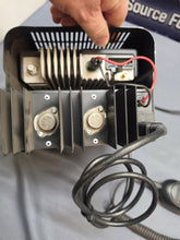 Load image into Gallery viewer, Motorola MOTOTRBO XPR5550 403-470 MHz UHF Base Station Radio w Astron Power