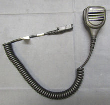 Load image into Gallery viewer, WORKING Motorola XPR7550e 403-512 MHz UHF Two Way Radio w Charger AAH56RDN9WA1AN