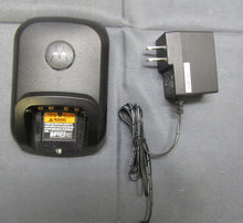 Load image into Gallery viewer, WORKING Motorola XPR7550e 403-512 MHz UHF Two Way Radio w Charger AAH56RDN9WA1AN