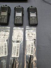 Load image into Gallery viewer, Lot of 6 Motorola MotoTRBO XPR7550 UHF 403-512 MHz Two Way Radio AAH56RDN9KA1AN