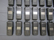 Load image into Gallery viewer, Lot of 50 Motorola MotoTRBO XPR7550 UHF 403-512 MHz Two Way Radio AAH56RDN9KA1AN