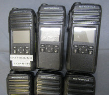 Load image into Gallery viewer, Lot of TWENTY Working Motorola DTR700 DTS150NBDLAA 900Mhz Two Way Radio