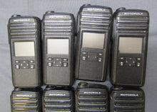 Load image into Gallery viewer, Lot of TWENTY Working Motorola DTR700 DTS150NBDLAA 900Mhz Two Way Radio