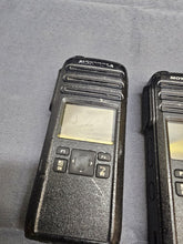 Load image into Gallery viewer, Lot of 13 Working Motorola DTR700 DTS150NBDLAA 900Mhz Two Way Radio