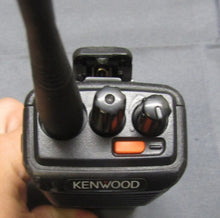 Load image into Gallery viewer, Kenwood TK-480 Version 2.0 800Mhz Portable Two Way Radio
