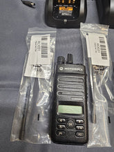 Load image into Gallery viewer, 5 Motorola MOTOTRBO XPR3500e 403-512 MHz UHF Two Way Radio AAH02RDH9VA7AN AMA