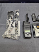 Load image into Gallery viewer, MOTOTRBO XPR3500e 403-512MHz UHF Two Way Radio AAH02RDH9VA1AN w Charger & Mic