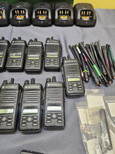 Load image into Gallery viewer, 25 Motorola MOTOTRBO XPR3500e 403-512 MHz UHF Two Way Radio AAH02RDH9VA7AN AMA