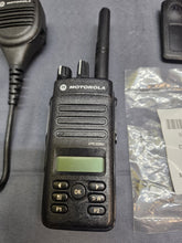 Load image into Gallery viewer, MOTOTRBO XPR3500e 403-512MHz UHF Two Way Radio AAH02RDH9VA1AN w Charger & Mic