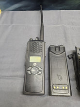 Load image into Gallery viewer, EF Johnson Kenwood Viking VP900 VHF 700/800 MHz P25 Two Way Radio 242-5780