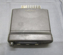 Load image into Gallery viewer, Motorola CDM1250 AAM25KHD9AA2AN VHF 136-174MHZ 25 Watt Mobile Two Way Radio