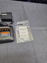 Load image into Gallery viewer, MOTOTRBO XPR3500e 403-512MHz UHF Two Way Radio AAH02RDH9VA1AN w Charger & Mic
