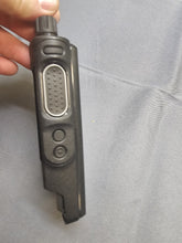 Load image into Gallery viewer, Motorola MotoTRBO XPR7550e UHF 403-512MHz Two Way Radio AAH56RDN9RA1AN w Charger