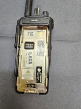 Load image into Gallery viewer, Motorola MotoTRBO XPR7550e UHF 403-512MHz Two Way Radio AAH56RDN9RA1AN w Charger