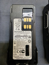 Load image into Gallery viewer, Lot of 10 Motorola MOTOTRBO XPR3500e 403-512MHz UHF Two Way Radio AAH02RDH9VA1AN
