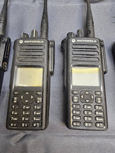 Load image into Gallery viewer, THREE Motorola MotoTRBO XPR7550 UHF 403-512 MHz Two Way Radio AAH56RDN9KA1AN