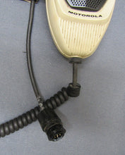 Load image into Gallery viewer, Motorola XTL2500 800Mhz P25 Mobile Two Way Radio with Microphone M21URM9PW1AN