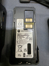Load image into Gallery viewer, MOTOTRBO XPR3500e 403-512MHz UHF Two Way Radio AAH02RDH9VA1AN w Charger & Mic