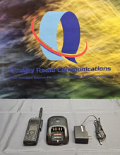 Load image into Gallery viewer, Motorola MotoTRBO XPR7550e UHF 403-512MHz Two Way Radio AAH56RDN9RA1AN w Charger