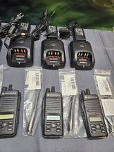 Load image into Gallery viewer, 5 Motorola MOTOTRBO XPR3500e 403-512 MHz UHF Two Way Radio AAH02RDH9VA1AN AMA