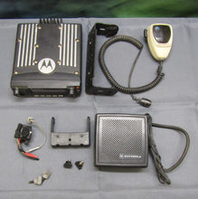 Load image into Gallery viewer, Motorola XTL2500 800Mhz P25 Mobile Two Way Radio with Microphone M21URM9PW1AN