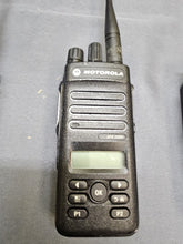 Load image into Gallery viewer, SIX Motorola MOTOTRBO XPR3500e 403-512 MHz UHF Two Way Radio AAH02RDH9VA1AN AMA
