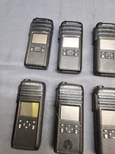 Load image into Gallery viewer, Lot of 13 Working Motorola DTR700 DTS150NBDLAA 900Mhz Two Way Radio
