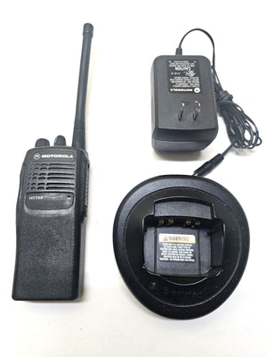 MOTOROLA HT750 136-174 MHz VHF 16ch TWO WAY RADIO AAH25KDC9AA3AN w Charger