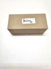 Load image into Gallery viewer, NEW IN BOX OEM Motorola FMN1615A Micom Two Way Radio Hand Microphone
