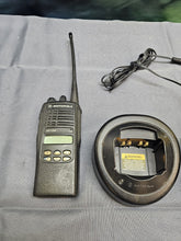 Load image into Gallery viewer, Motorola HT1250 403-470 MHz UHF Two Way Radio w Charger AAH25RDF9AA5AN
