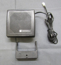 Load image into Gallery viewer, Motorola XTL2500 800Mhz P25 Mobile Two Way Radio with Microphone M21URM9PW1AN
