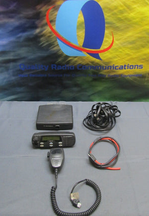 Motorola CDM1250 450-512 MHz UHF 40W Remote Head Two Way Radio AAM25SKD9PW2AN