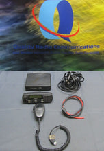Load image into Gallery viewer, Motorola CDM1250 450-512 MHz UHF 40W Remote Head Two Way Radio AAM25SKD9PW2AN
