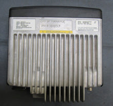 Load image into Gallery viewer, Motorola CDM1250 450-512 MHz UHF 40W Remote Head Two Way Radio AAM25SKD9PW2AN
