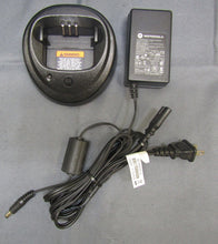 Load image into Gallery viewer, Motorola CP200d 403-470 MHz UHF Two Way Radio AAH01QDC9JC2AN w Charger
