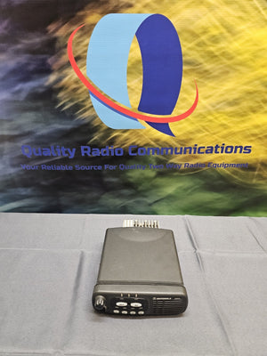 Motorola CDM750 36-42 MHz Low Band 60w Two Way Radio AAM25CKC9AA1AN