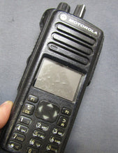 Load image into Gallery viewer, SEVEN Motorola MotoTRBO XPR7550 UHF 403-512 MHz Two Way Radio AAH56RDN9KA1AN
