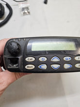 Load image into Gallery viewer, Motorola CDM1550 LS+ 403-470 MHz UHF Two Way Radio w Mic AAM25RKF9DP6AN
