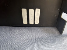 Load image into Gallery viewer, Motorola TLD2502A VHF 4 Cavity Duplexer

