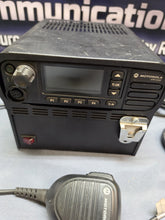 Load image into Gallery viewer, Motorola MOTOTRBO XPR5550 403-470 MHz UHF Base Station Radio w Astron Power
