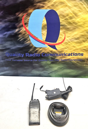 Motorola CP200d 403-470 MHz UHF Two Way Radio AAH01QDC9JC2AN w Charger
