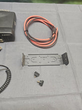 Load image into Gallery viewer, Motorola CDM1550 LS 136-174 MHz 40 Watt VHF Two Way Radio AAM25KKF9DU6AN w Mic
