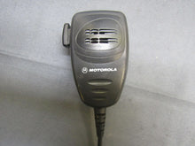 Load image into Gallery viewer, Motorola CDM1250 450-512 MHz UHF 40W Remote Head Two Way Radio AAM25SKD9PW2AN
