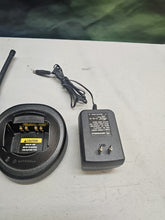 Load image into Gallery viewer, MOTOROLA HT750 136-174 MHz VHF 16ch TWO WAY RADIO AAH25KDC9AA3AN w Charger
