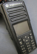 Load image into Gallery viewer, FOUR Motorola MotoTRBO XPR7550 UHF 403-512 MHz Two Way Radio AAH56RDN9KA1AN
