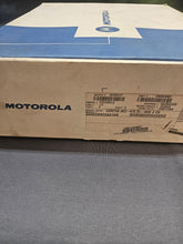 Load image into Gallery viewer, NEW in Box Motorola CDM750 UHF 403-470MHz 40 Watt AAM25RKC9AA1AN
