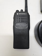 Load image into Gallery viewer, MOTOROLA HT750 136-174 MHz VHF 16ch TWO WAY RADIO AAH25KDC9AA3AN w Charger
