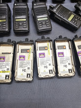 Load image into Gallery viewer, 40 Motorola MOTOTRBO XPR3500e 403-512 MHz UHF Two Way Radio AAH02RDH9VA1AN AMA
